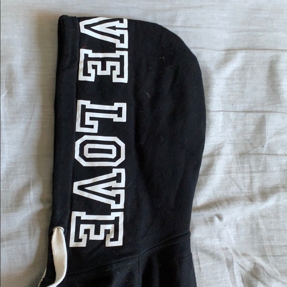 zip up jacket - Picture 3 of 3